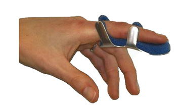 STECCA PER FRATTURA DITA A RANETTA FARMASPLINT MISURA PICCOLA IN ALLUMINIO MODELLABILE CON IMBOTTITURA IN SPUGNA POLIURETANICA ANTIALLERGICA RADIOTRASPARENTE 8 CM 1 PEZZO - Farmacia Castello Srl